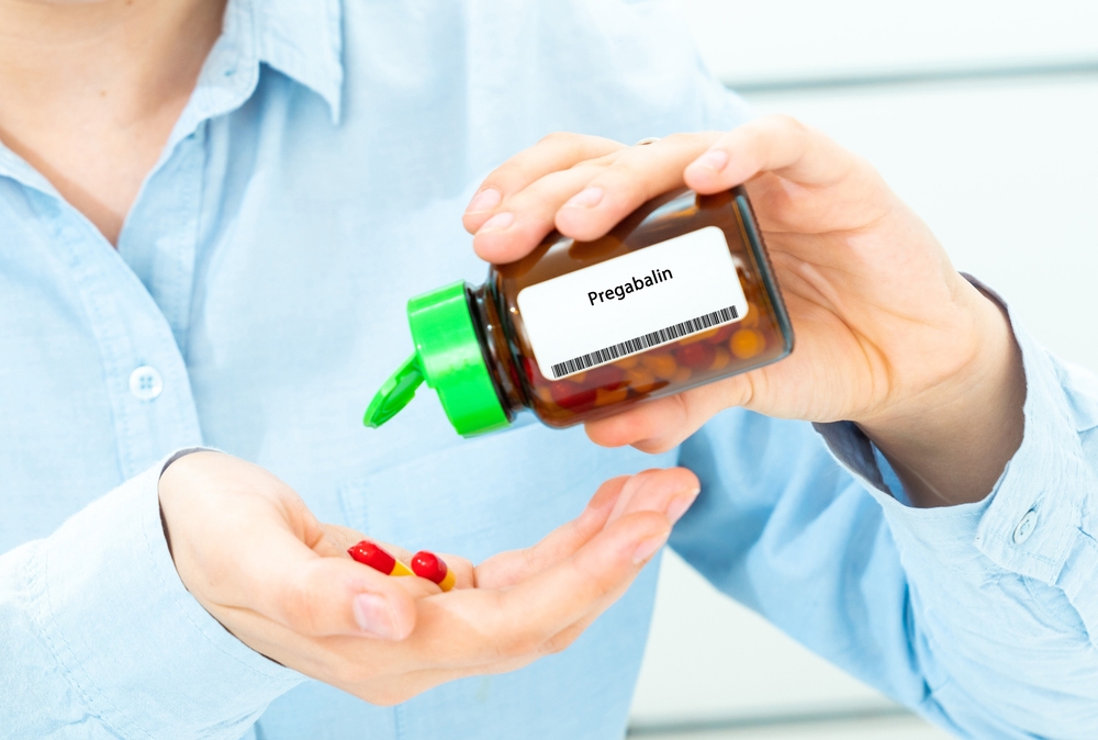 Pregabalin-tablets-in-man-hand