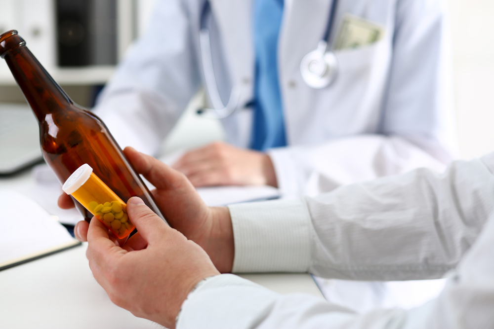 alcohol-with-pills