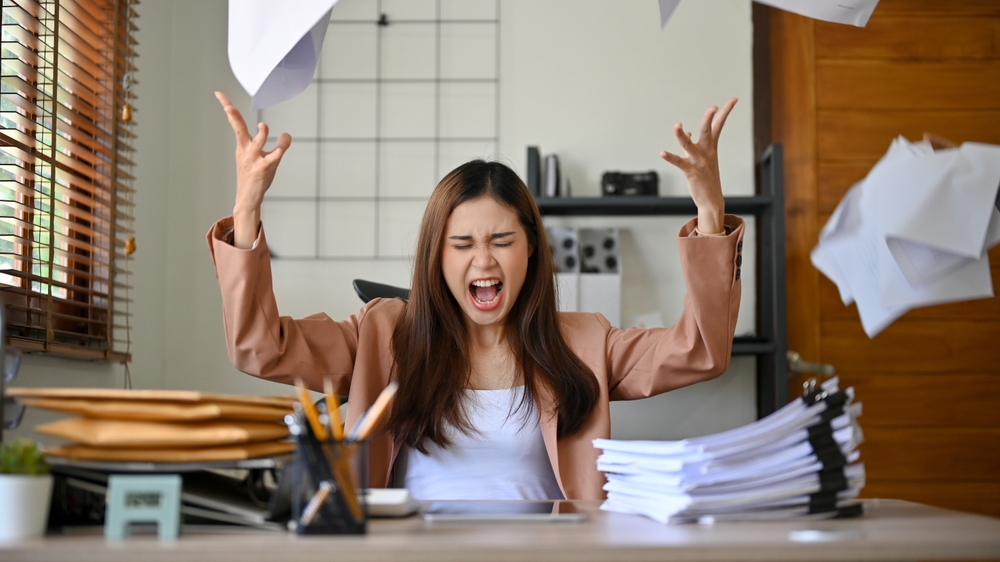 angry-woman-in-office