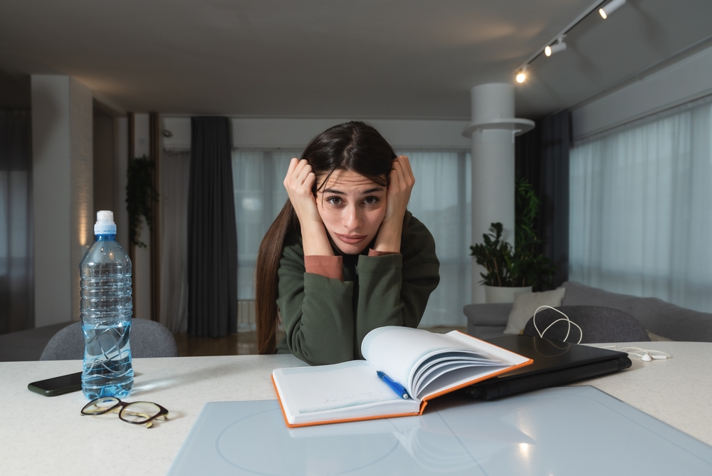 woman-suffring-from-adhd-addiction