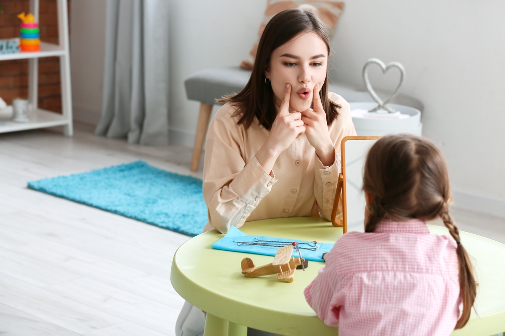 young-lady-giving-speech-therapy