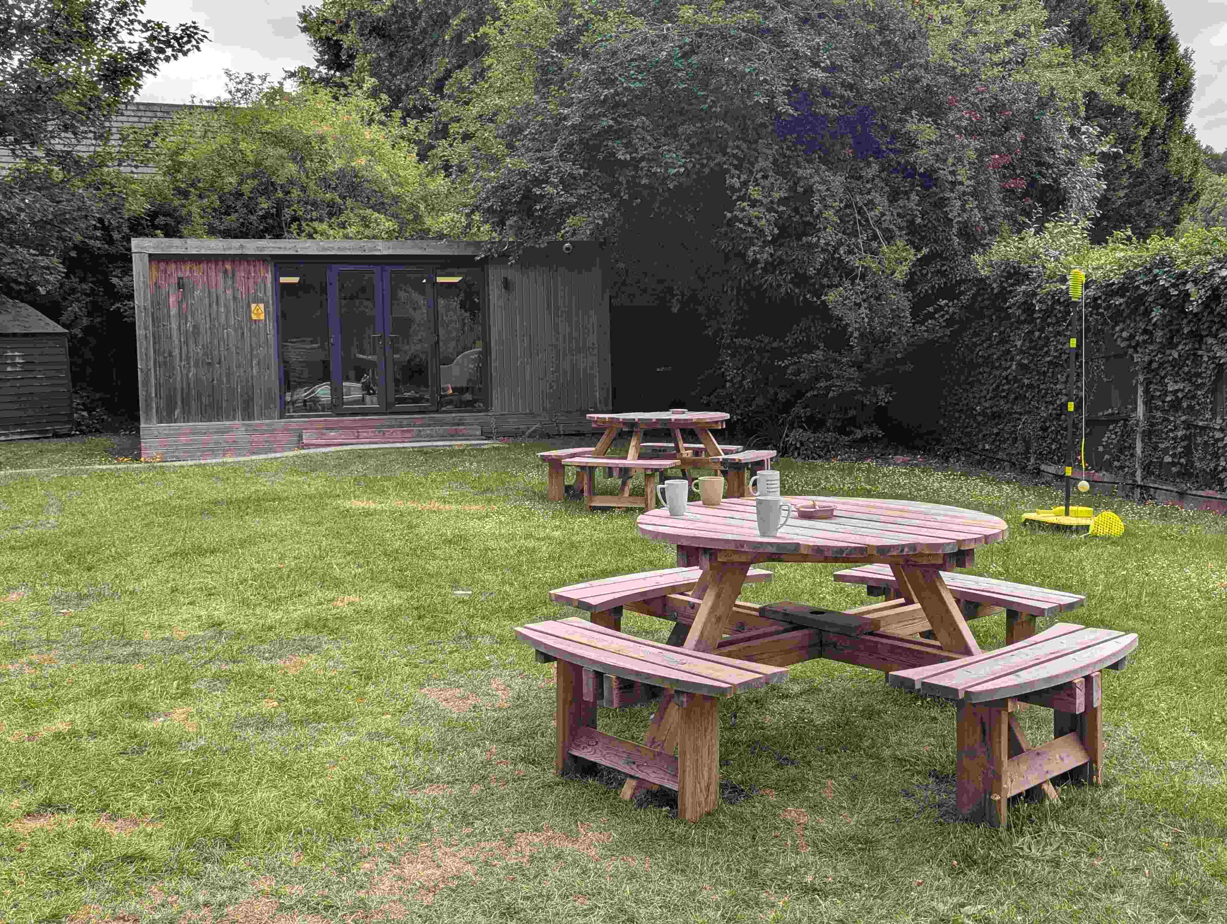 Spacious Garden & Outdoor Seating Area