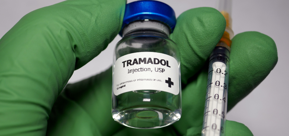 Tramadol addiction injection