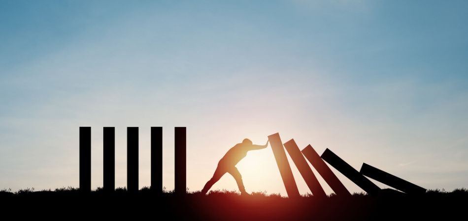 man-in-intervention-using-blocks