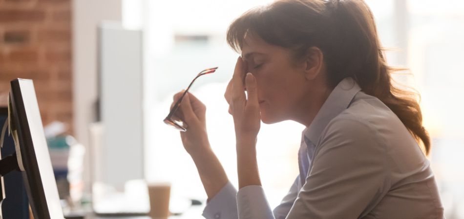 working-woman-in-stress-in-office