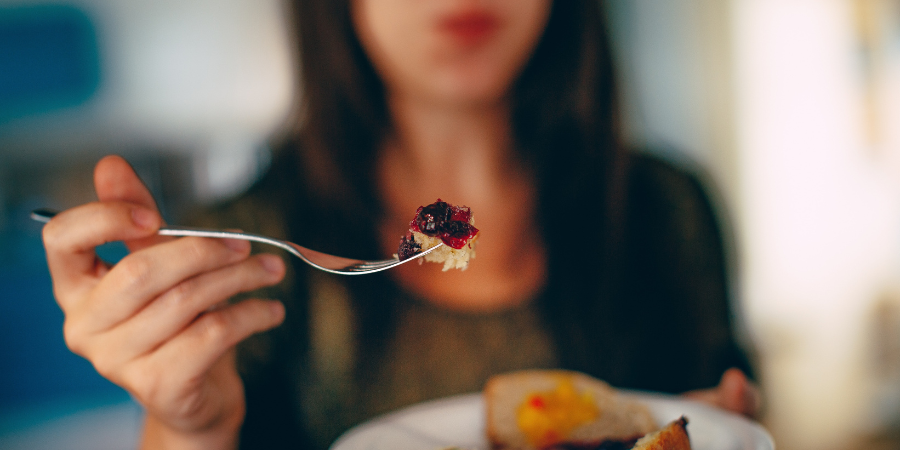 Food-Addiction-Woman-Eating-Food