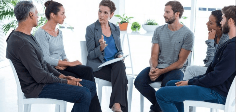 Rehab in Caversham group therapy