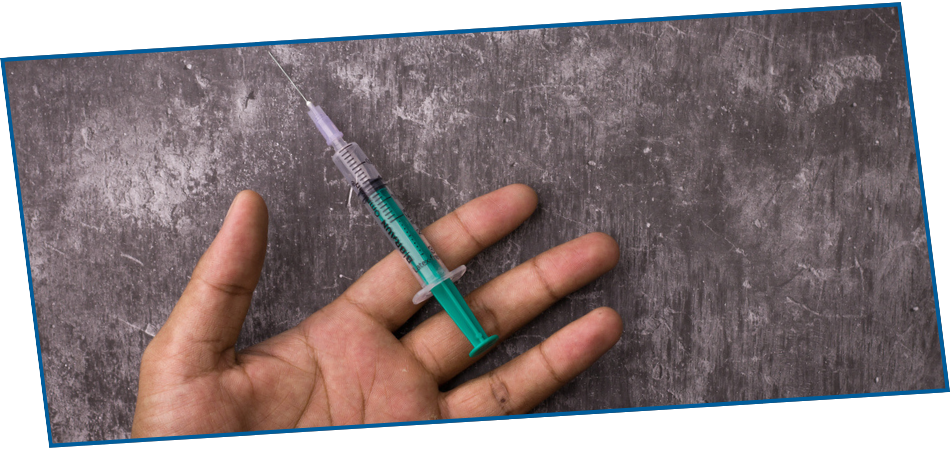 Steroids-injection-in-hand