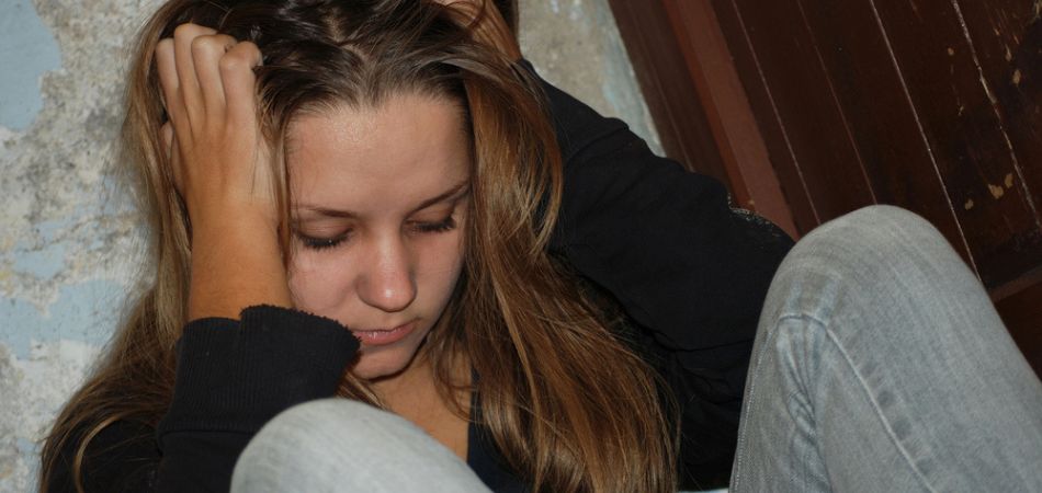 Morphine-addiction woman-suffring