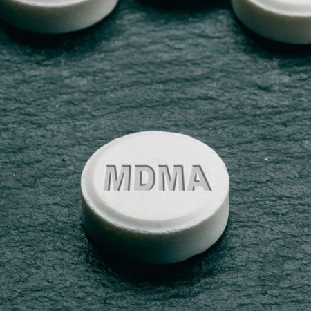 MDMA-addiction-pill