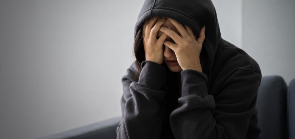 Woman suffring Phencyclidine addiction