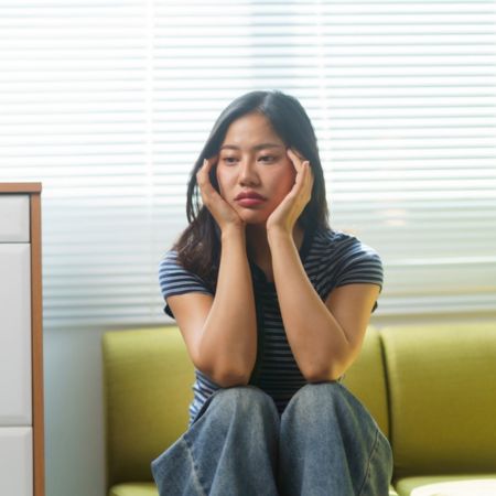 young-woman-suffing-peyote-addiction