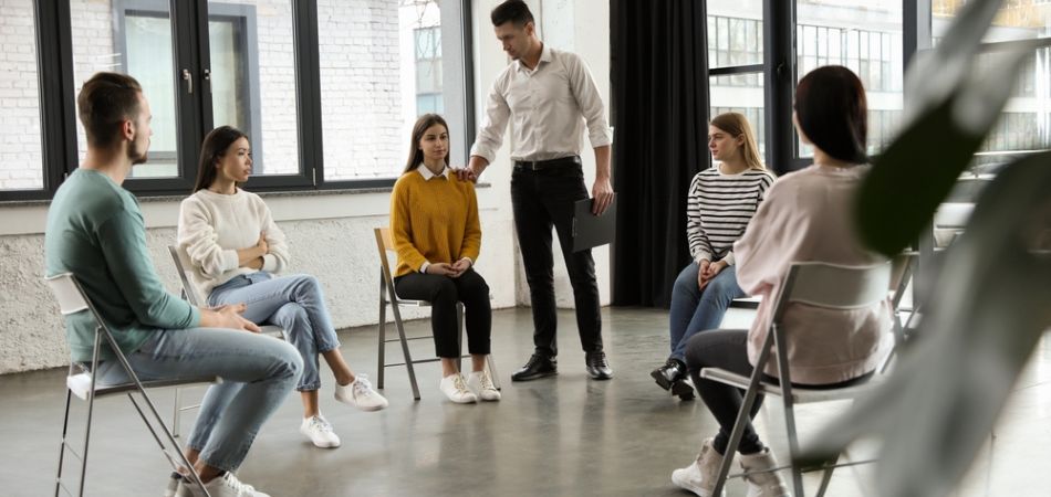 ketamine-addiction-group-therapy-session