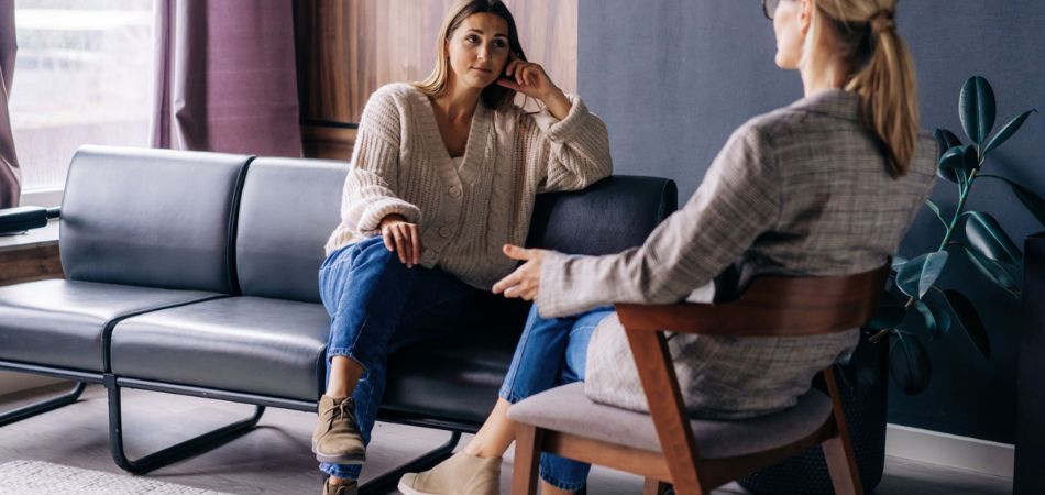 therapy session in secondary treatment phase