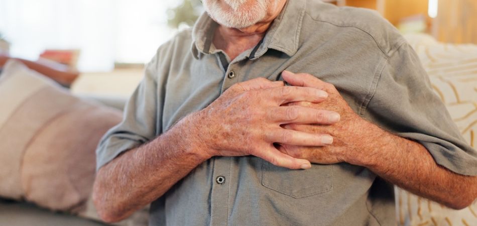 Old man suffring chest pain