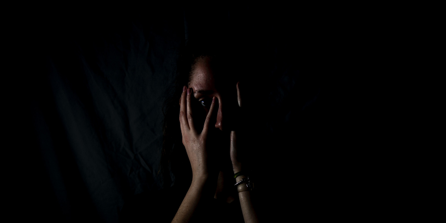 Cannabis-Addiction-Paranoia-Effecting-Woman