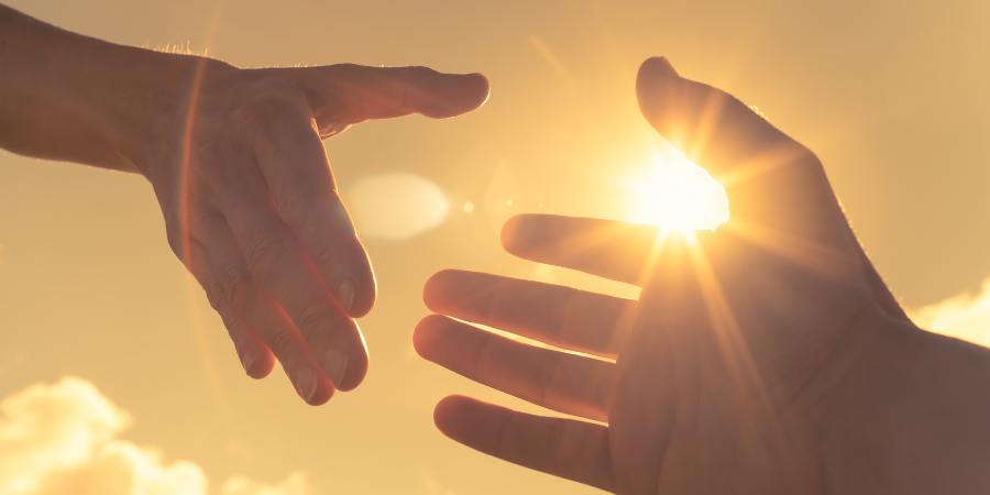 librium-rehab-man-helping-hands