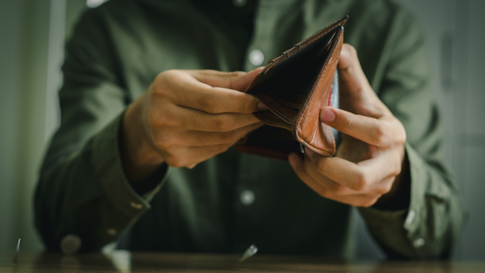 man-with-empty-wallet