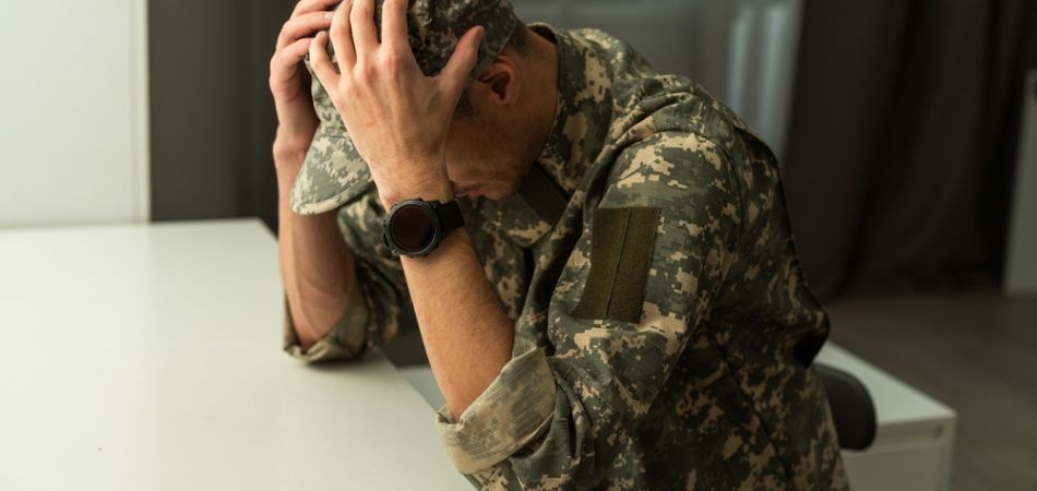 soldier suffring mental health issue