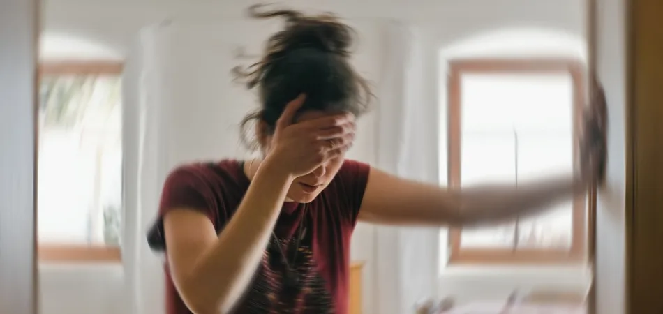 Woman with head pain